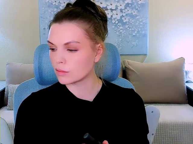 AureliaFly's BongaCams show and profile