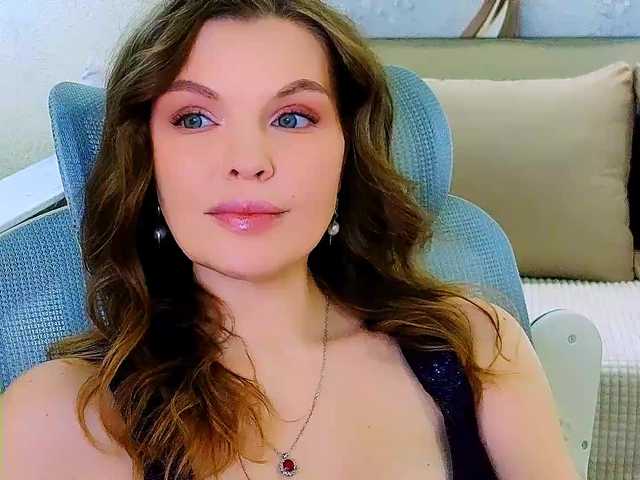 AureliaFly's BongaCams show and profile