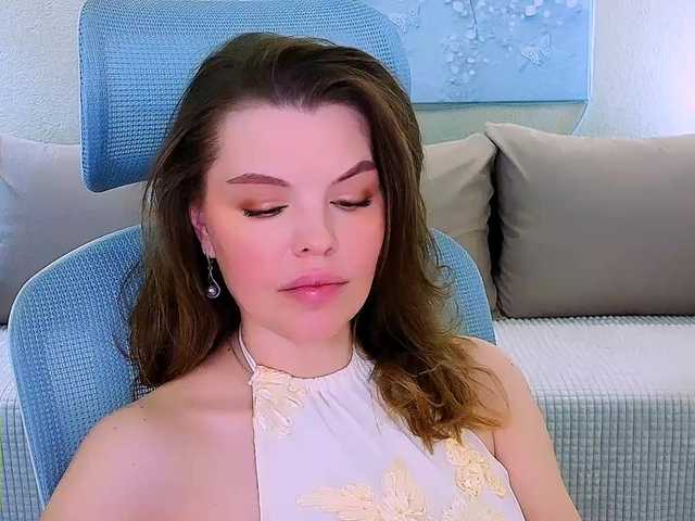 AureliaFly's BongaCams show and profile