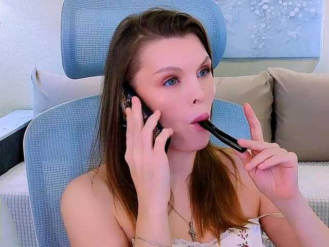 AureliaFly's BongaCams show and profile