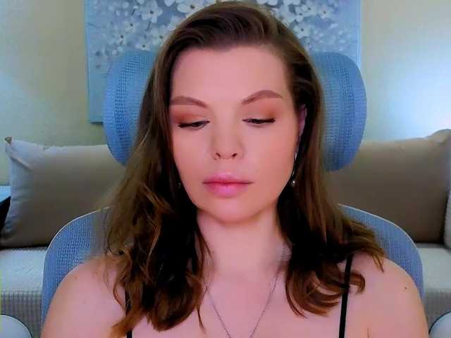 AureliaFly's BongaCams show and profile