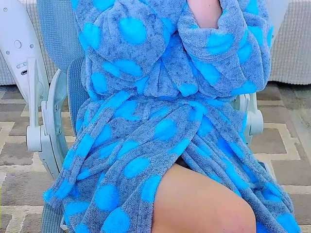 AureliaFly's BongaCams show and profile