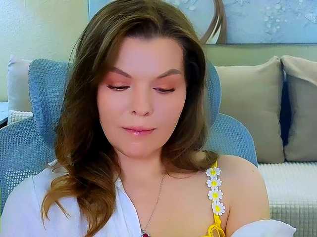 AureliaFly's BongaCams show and profile