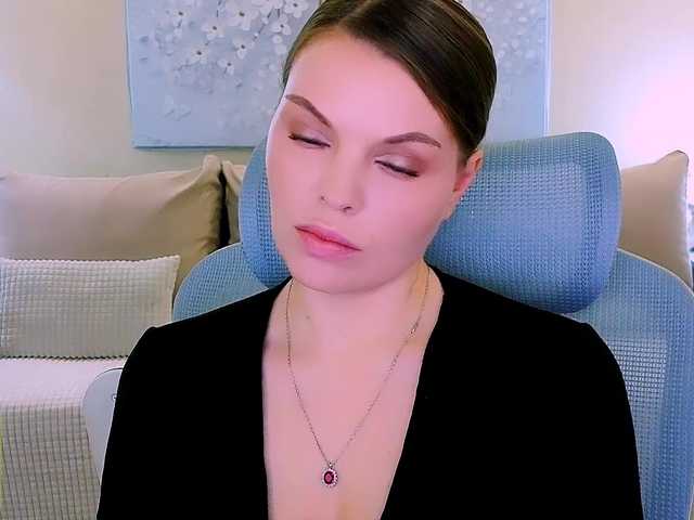 AureliaFly's BongaCams show and profile