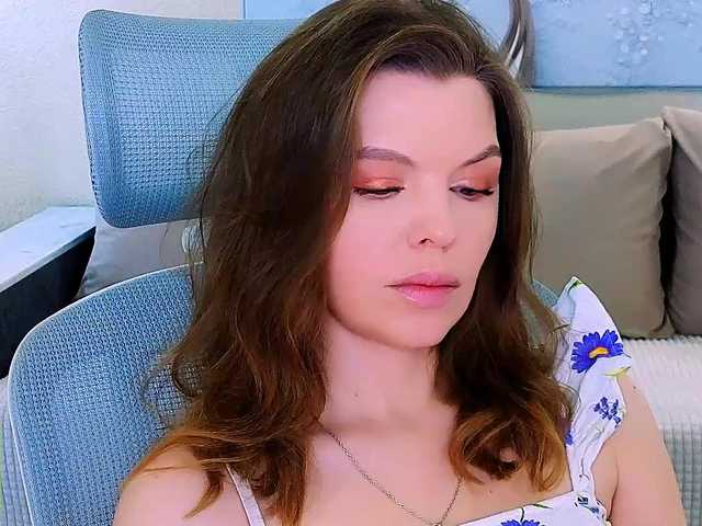 AureliaFly's BongaCams show and profile