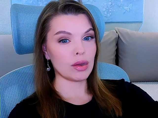 AureliaFly's BongaCams show and profile