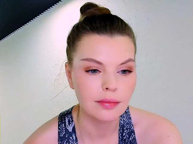 AureliaFly's BongaCams show and profile