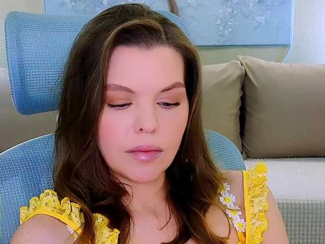 AureliaFly's BongaCams show and profile