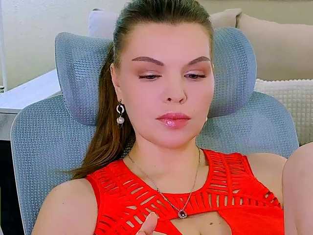 AureliaFly's BongaCams show and profile