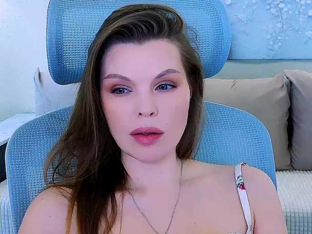 AureliaFly's BongaCams show and profile