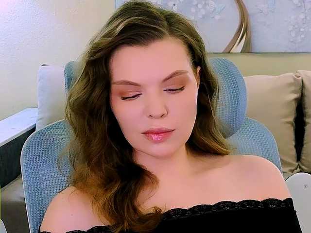 AureliaFly's BongaCams show and profile