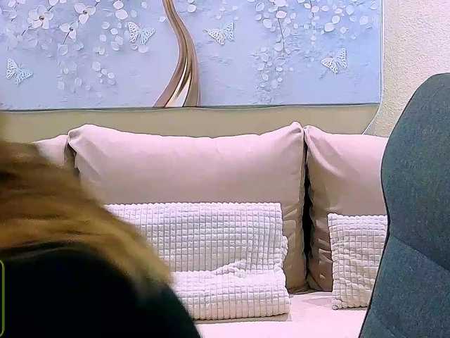 AureliaFly Live Cam and Statistics on UnifiedCams