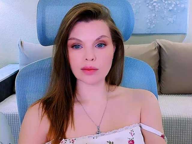 AureliaFly's BongaCams show and profile