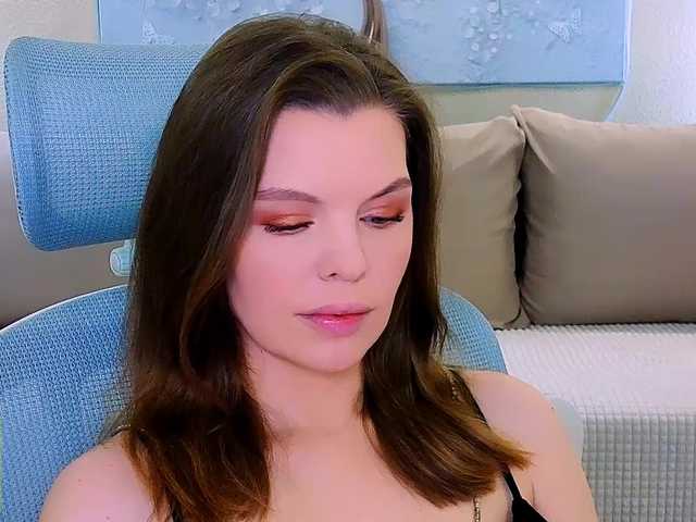 AureliaFly's BongaCams show and profile