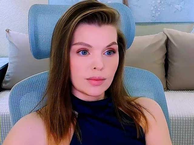 AureliaFly's BongaCams show and profile