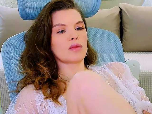 AureliaFly's BongaCams show and profile