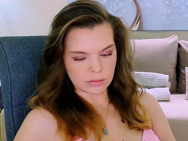 AureliaFly's BongaCams show and profile