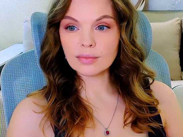 AureliaFly's BongaCams show and profile