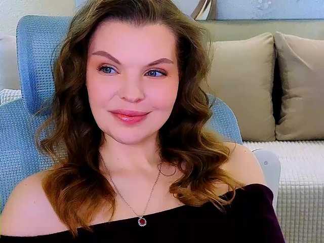 AureliaFly's BongaCams show and profile