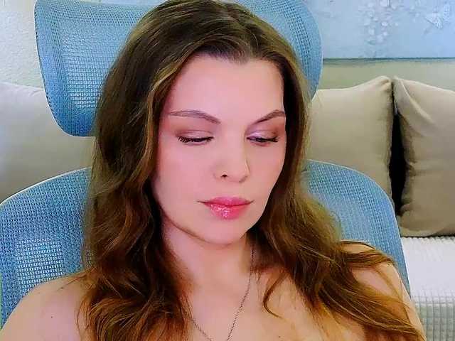 AureliaFly's BongaCams show and profile