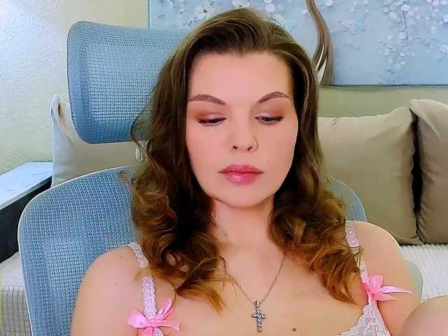 AureliaFly's BongaCams show and profile