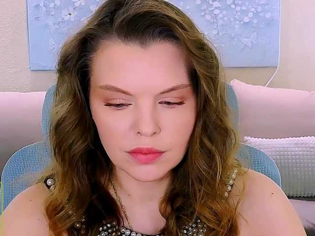 AureliaFly's BongaCams show and profile