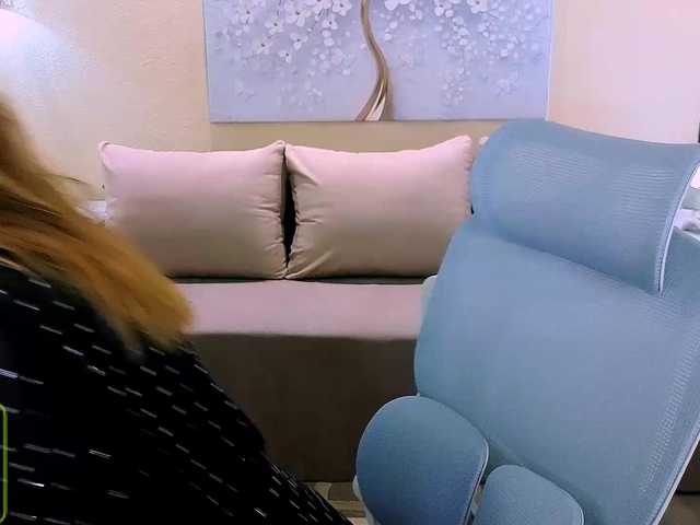 AureliaFly's BongaCams show and profile