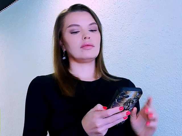 AureliaFly's BongaCams show and profile