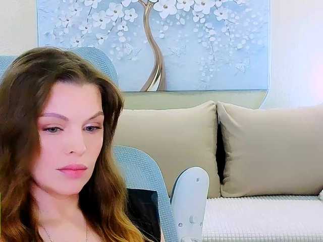 AureliaFly —  Naked in full pvt .pm-13tk. 25tk-Randomly level(1-4), 99tk-strong vibration randomly time(20-100sec)