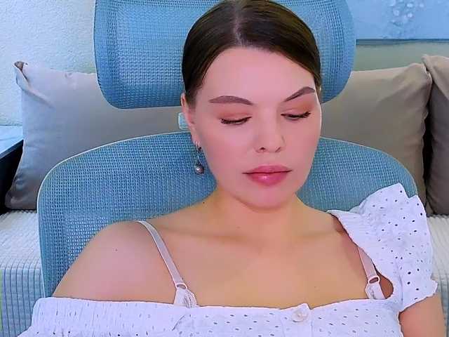 AureliaFly's BongaCams show and profile