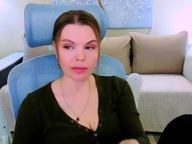 AureliaFly's BongaCams show and profile