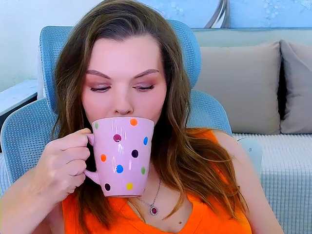 AureliaFly's BongaCams show and profile