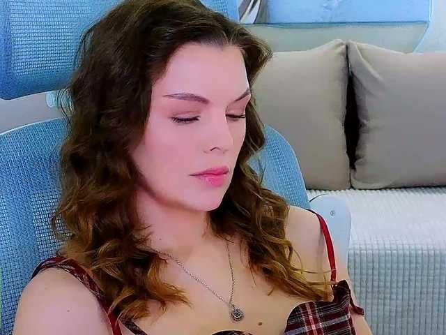 AureliaFly's BongaCams show and profile