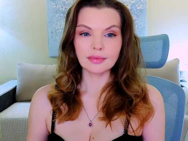 AureliaFly's BongaCams show and profile