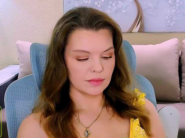 AureliaFly's BongaCams show and profile