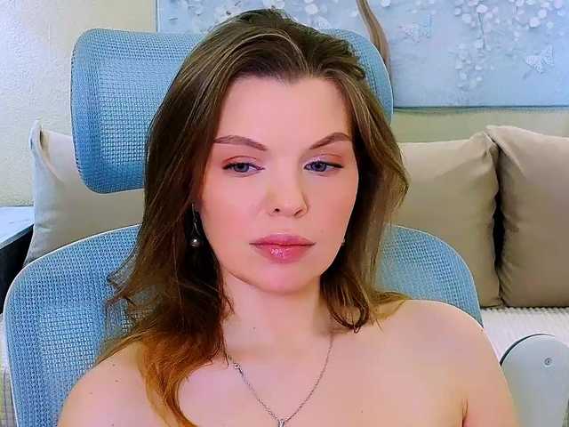 AureliaFly's BongaCams show and profile