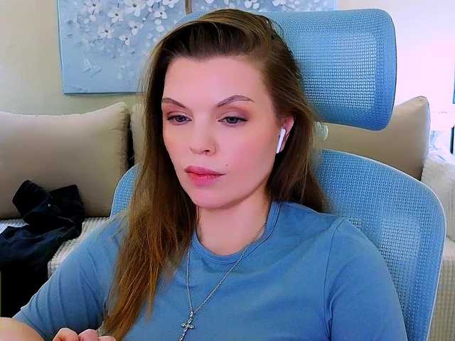 AureliaFly's BongaCams show and profile