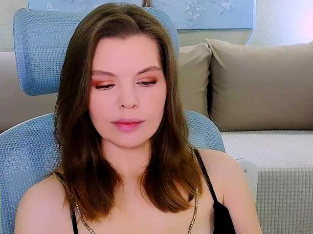 AureliaFly's BongaCams show and profile