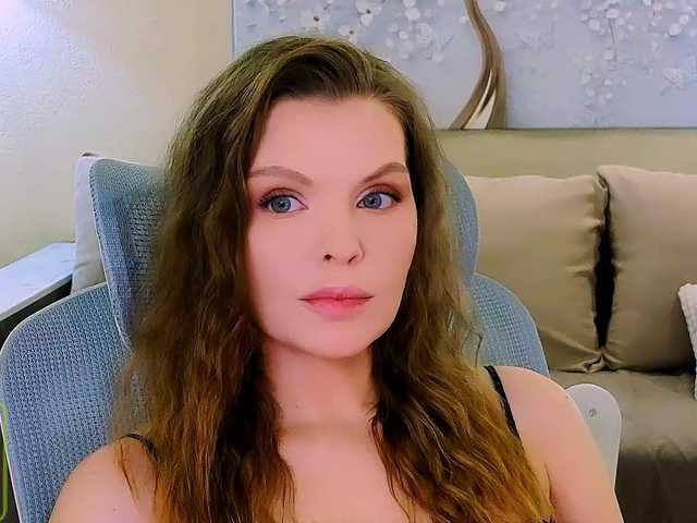 AureliaFly's BongaCams show and profile