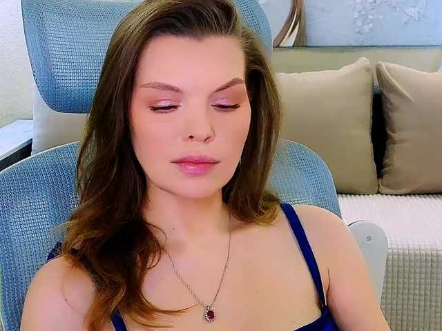 AureliaFly's BongaCams show and profile