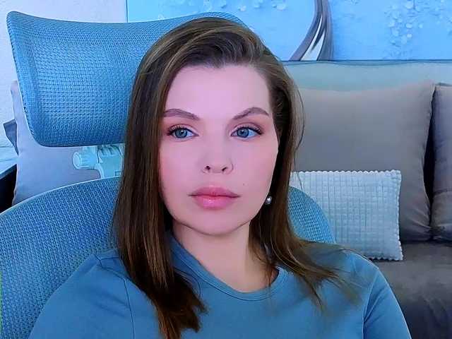 AureliaFly's BongaCams show and profile