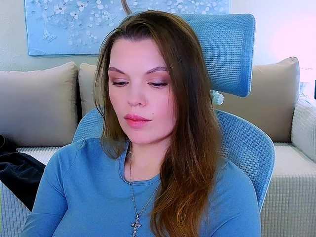 AureliaFly's BongaCams show and profile