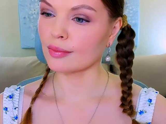 AureliaFly's BongaCams show and profile