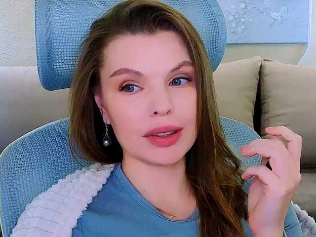 AureliaFly's BongaCams show and profile