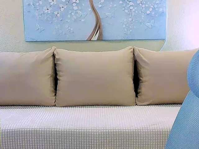 AureliaFly's BongaCams show and profile