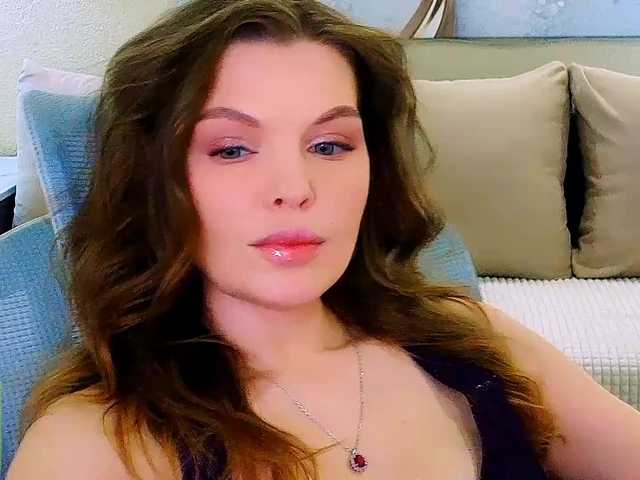 AureliaFly's BongaCams show and profile