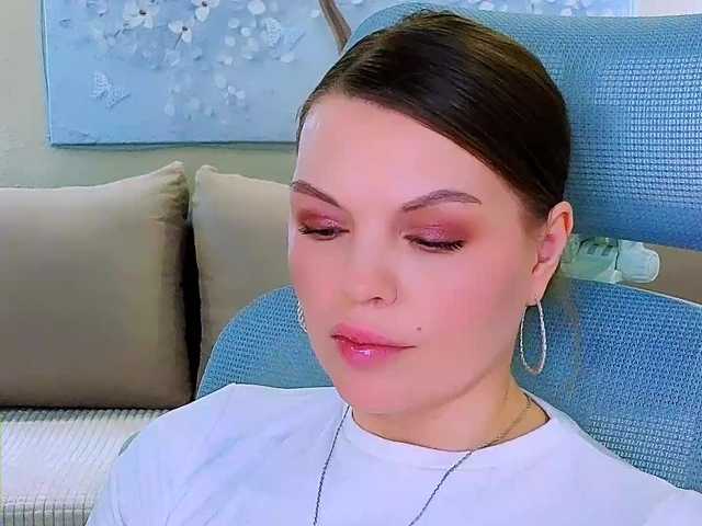 AureliaFly's BongaCams show and profile