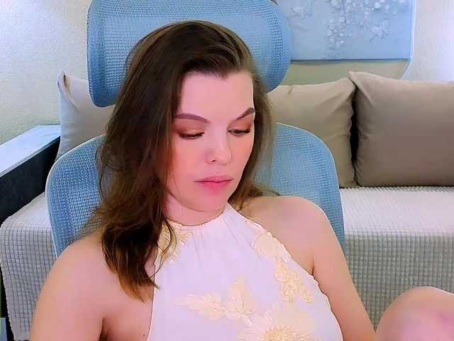 AureliaFly's BongaCams show and profile