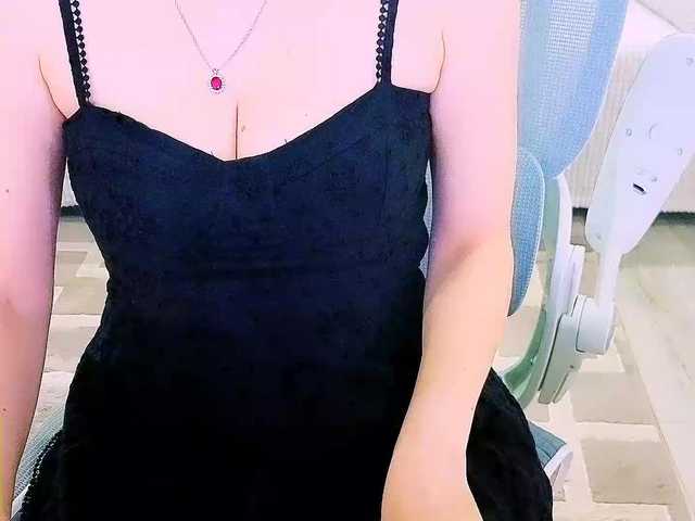 AureliaFly's BongaCams show and profile