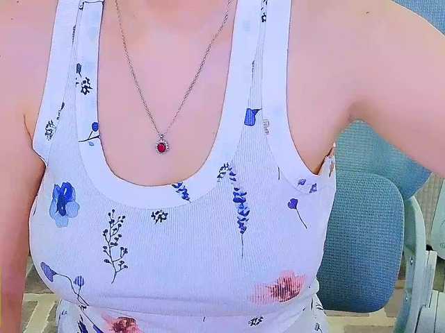 AureliaFly's BongaCams show and profile